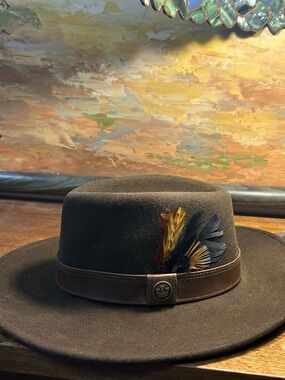 Goorin Bros Brown Wool Felt Fedora Hat With Feather Size Small
